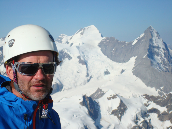 Phil during his ice climbing on the last saturday @ Rosenhorn (3689 m) wearing Slav Nowosad Sun 05